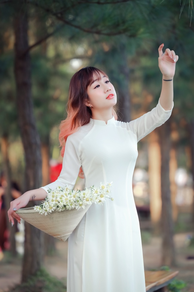 128间房主播跳舞 午夜场